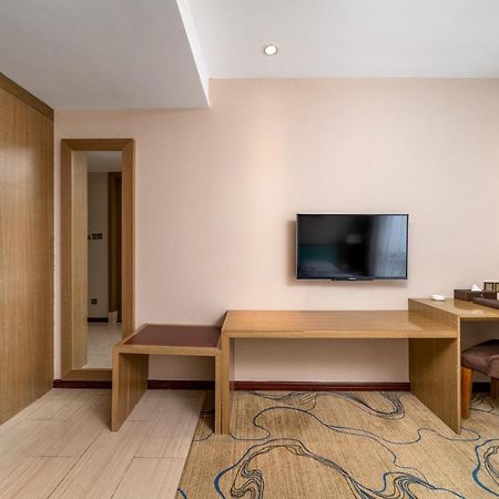 Guangzhou Boyi Hotel Exterior photo
