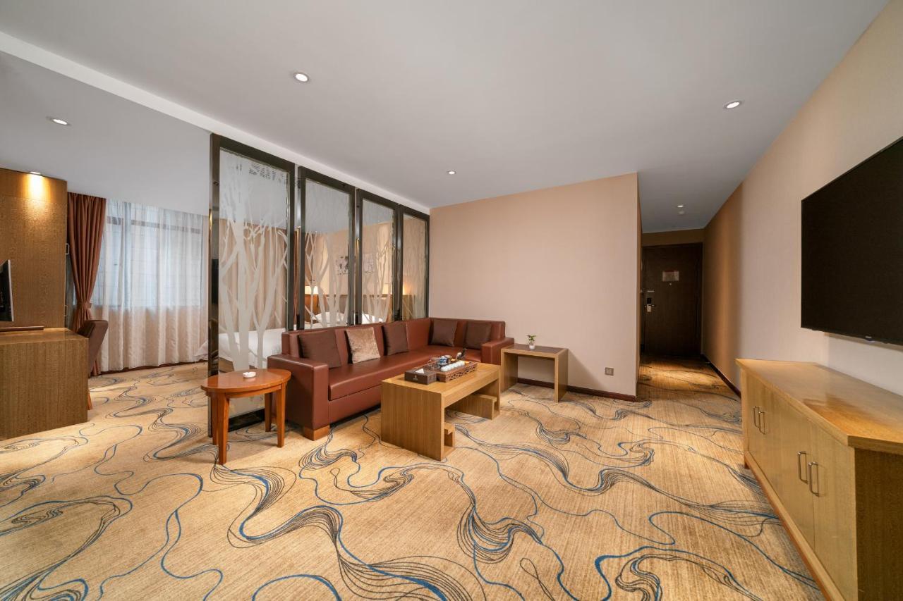 Guangzhou Boyi Hotel Exterior photo
