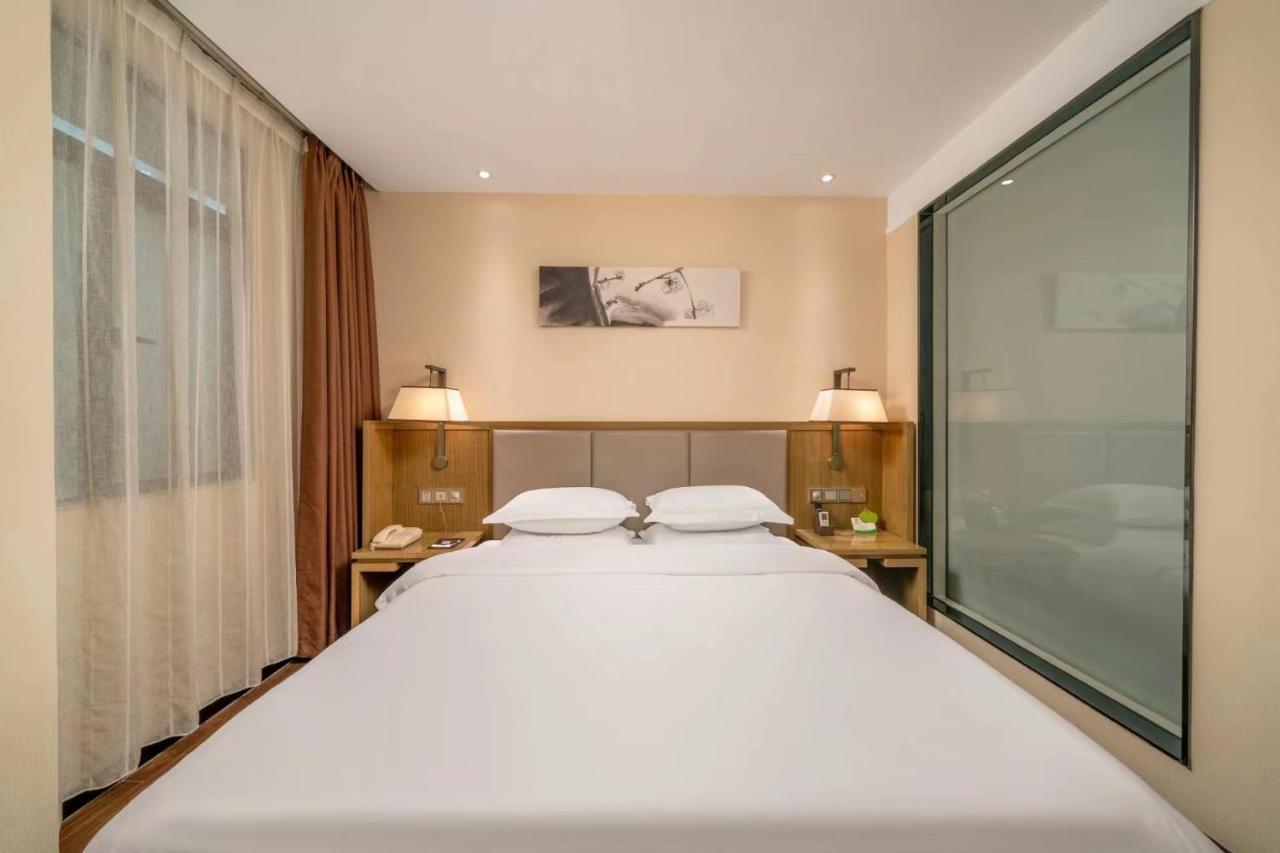 Guangzhou Boyi Hotel Exterior photo