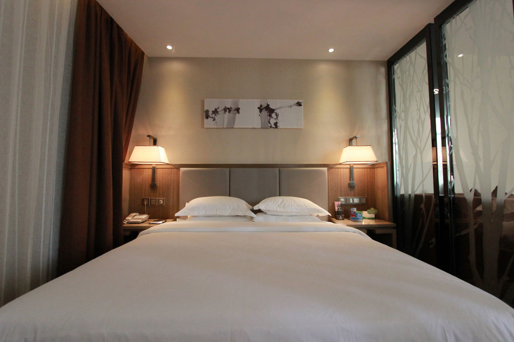 Guangzhou Boyi Hotel Exterior photo